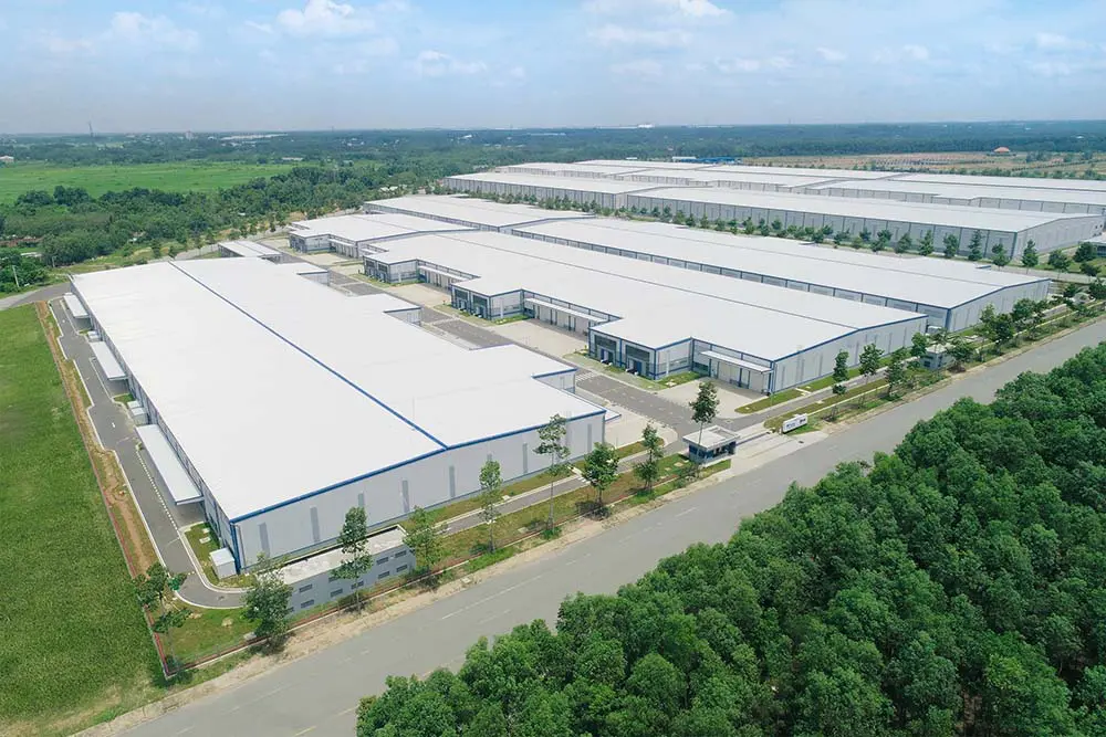 Factory for Lease in Vietnam 101: Why Foreign Investors Should Choose Vietnam As Their Base in Asia?